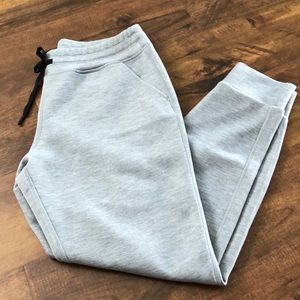 32° women’s joggers size medium